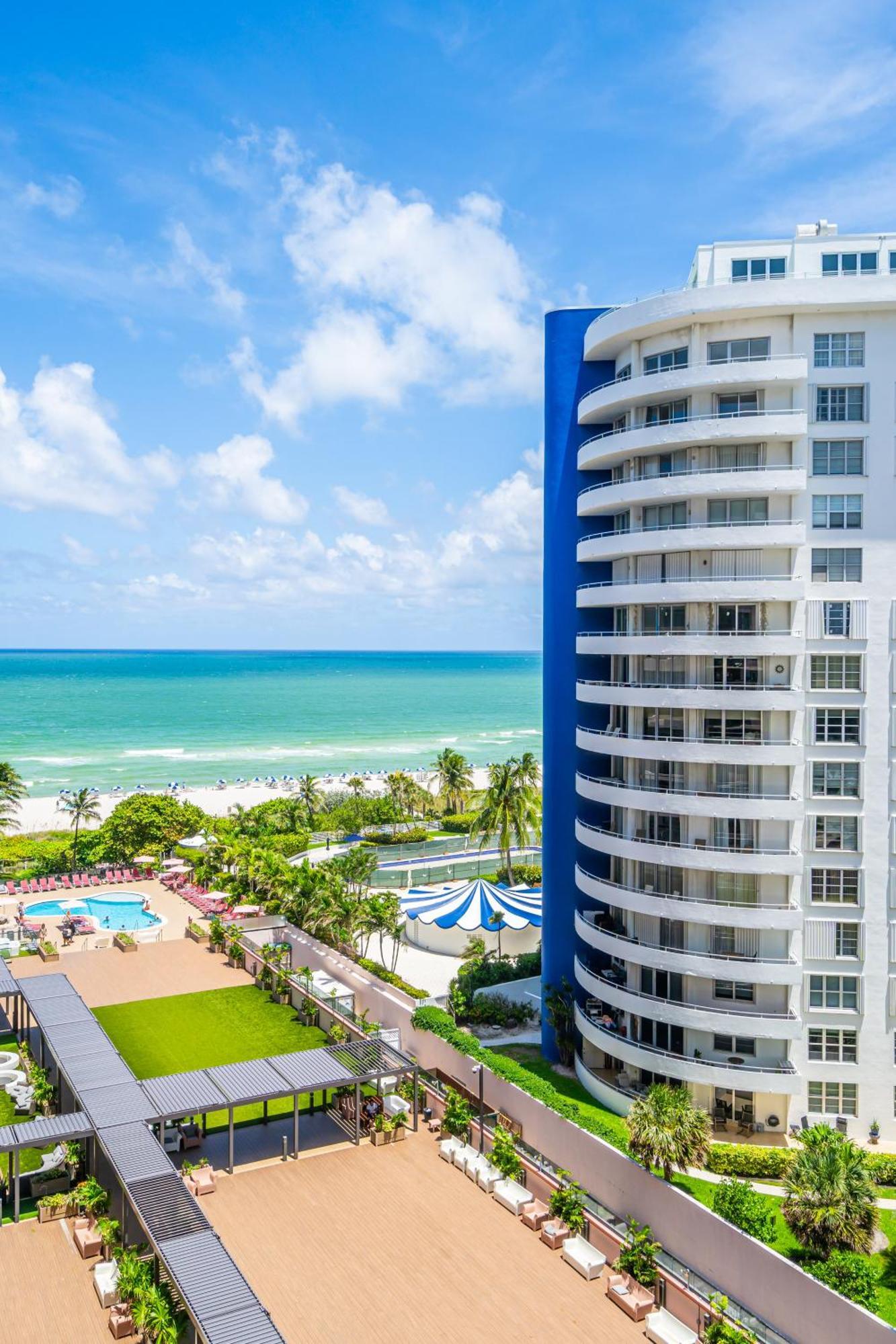 2 Bedrooms Unit Oceanfront The Alexander Appartamento *