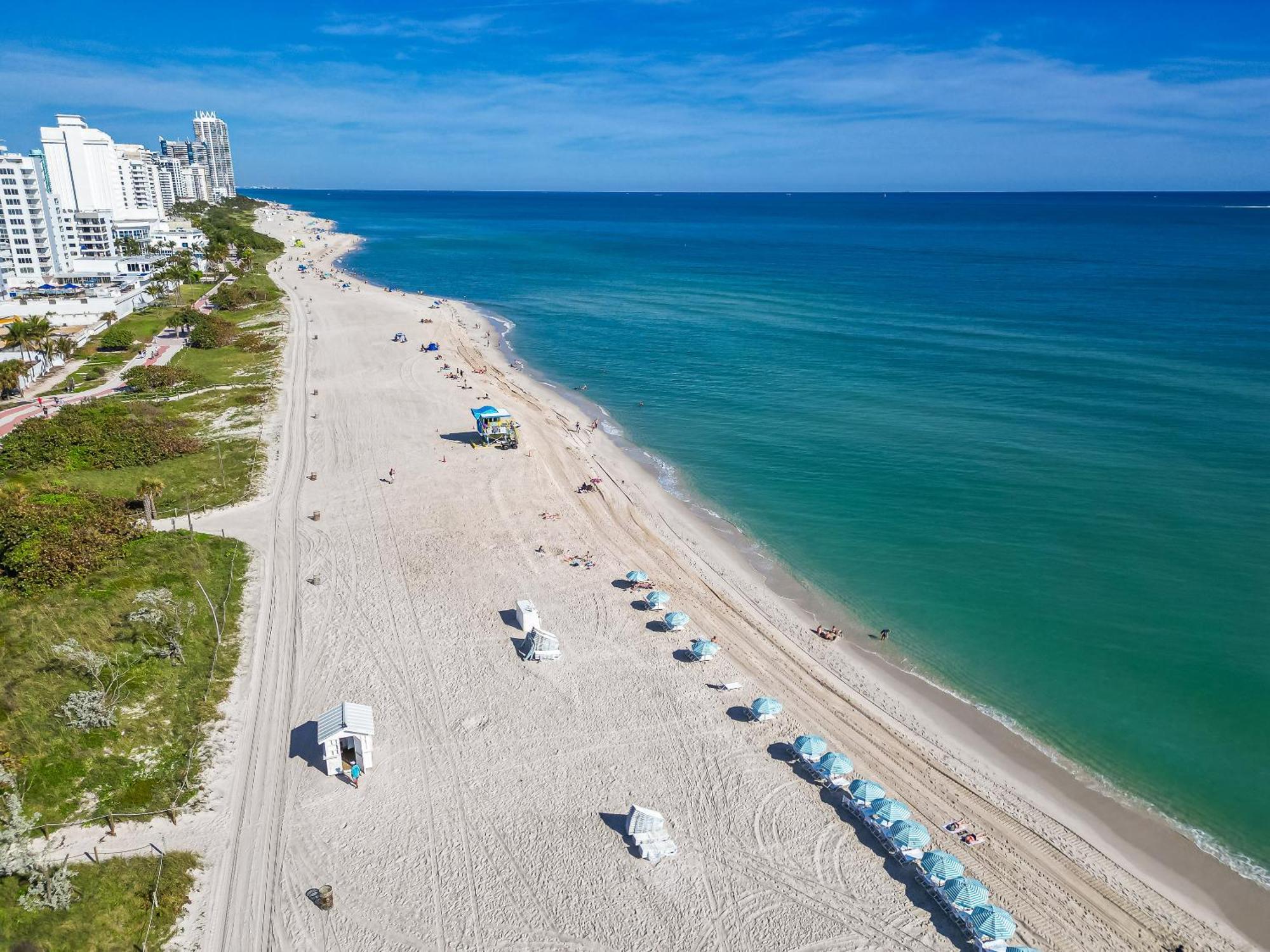 2 Bedrooms Unit Oceanfront The Alexander Appartamento *