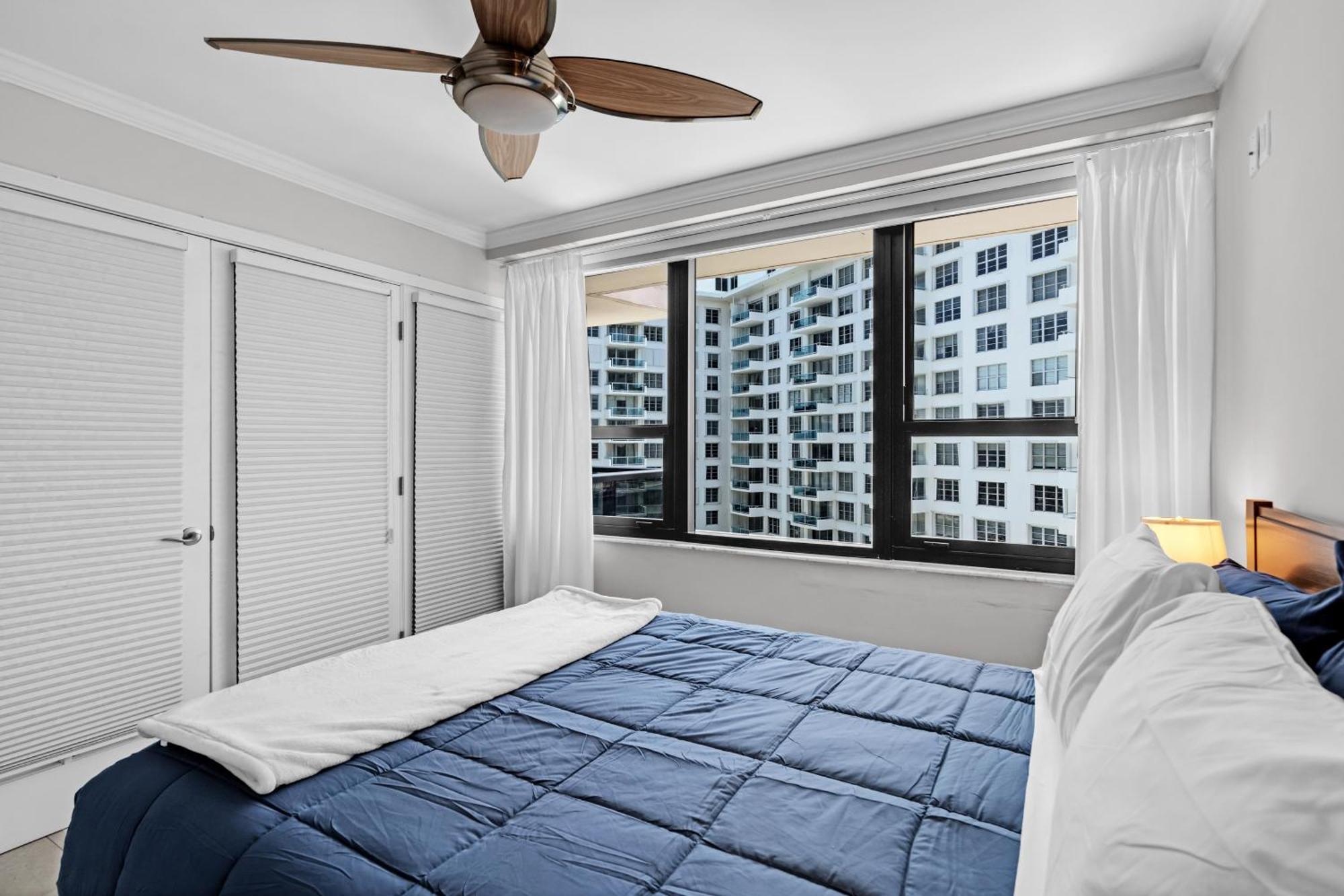 2 Bedrooms Unit Oceanfront The Alexander Appartamento