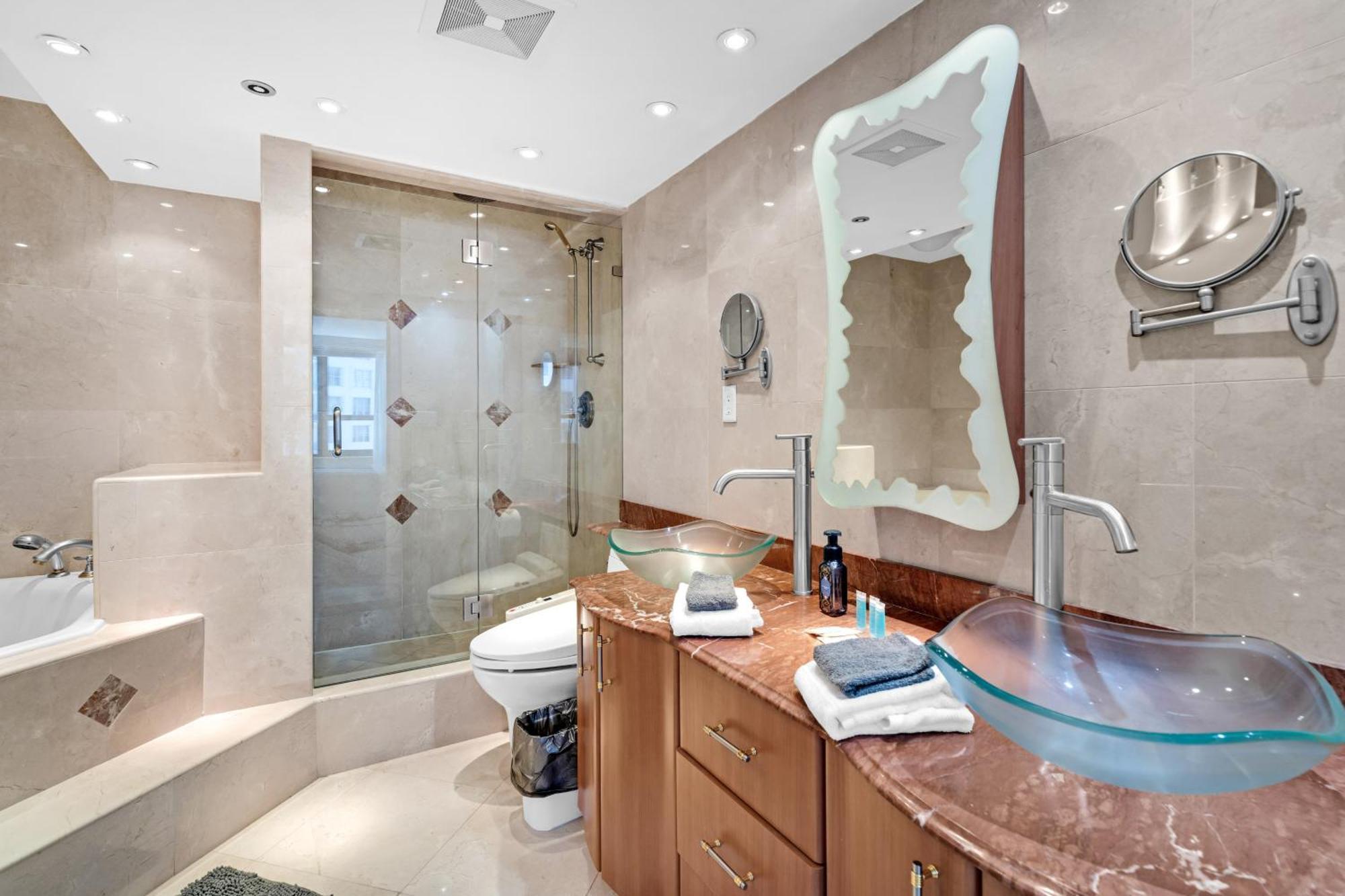 Appartamento 2 Bedrooms Unit Oceanfront The Alexander *